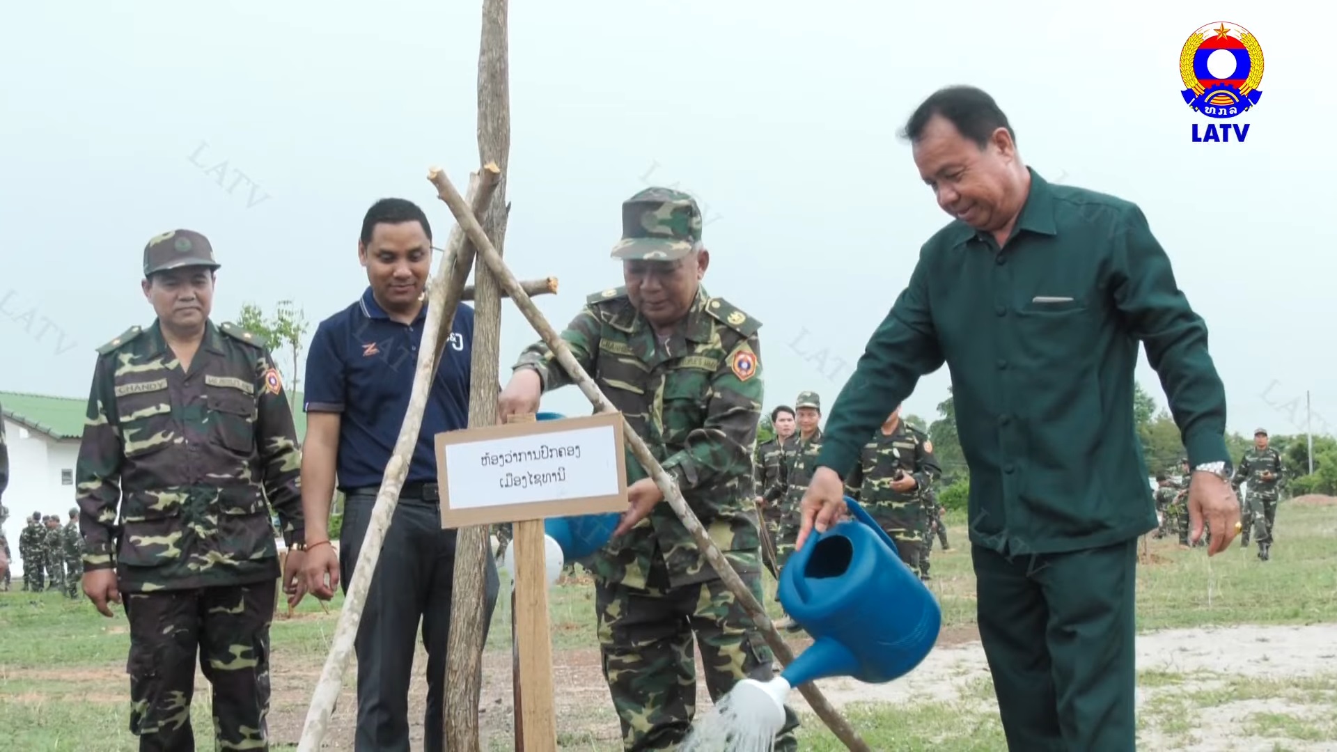 ກະຊວງປ້ອງກັນປະເທດ ຈັດກິດຈະກຳປູກຕົ້ນໄມ້ ເນື່ອງໃນໂອກາດວັນປູກຕົ້ນໄມ້ແຫ່ງຊາດ