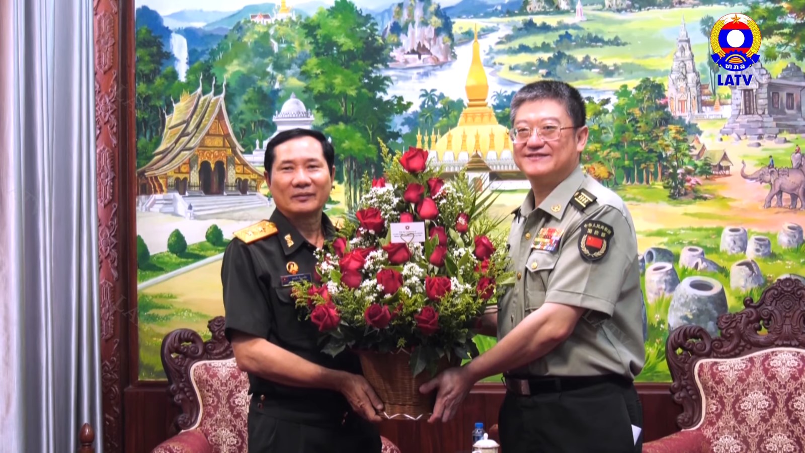 ກະຊວງປ້ອງກັນປະເທດອວຍພອນທູດທະຫານຈີນ ເນື່ອງໃນວັນສ້າງຕັ້ງກອງທັບປົດປ່ອຍປະຊາຊົນຈີນ…