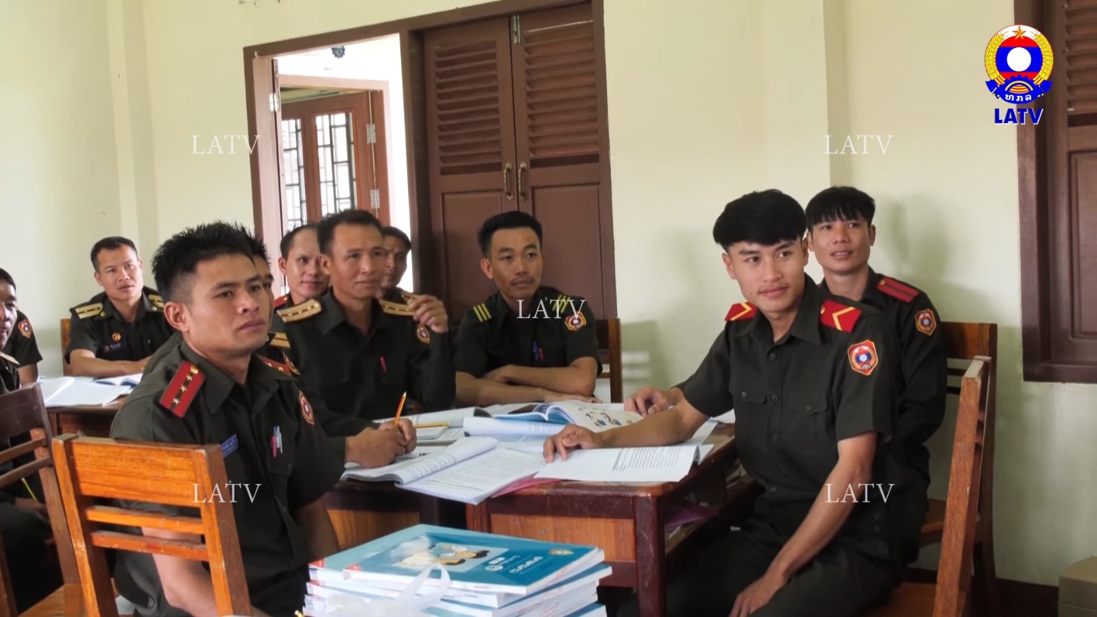 ຈາກຜູ້ປົກປ້ອງປະເທດຊາດສູ່ເເມ່ພິມສ້າງອານາຄົດຂອງຊາດ.