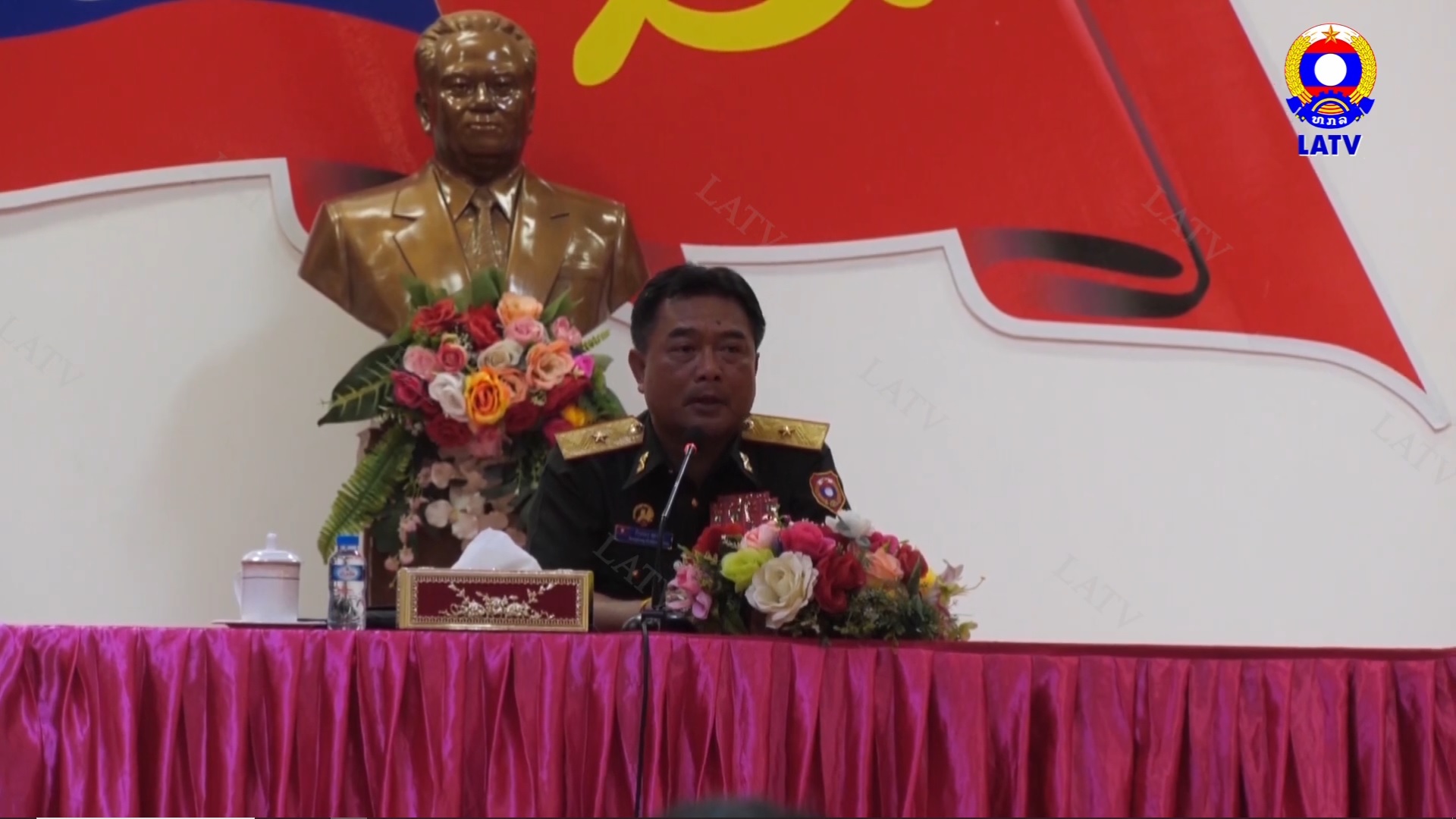 ກົມໃຫຍ່ເສນາທິການກອງທັບ ພົບປະໂອລົມກຳລັງ ທີ່ຈະເດີນທາງເຂົ້າຮ່ວມ ສວນສະໜາມ